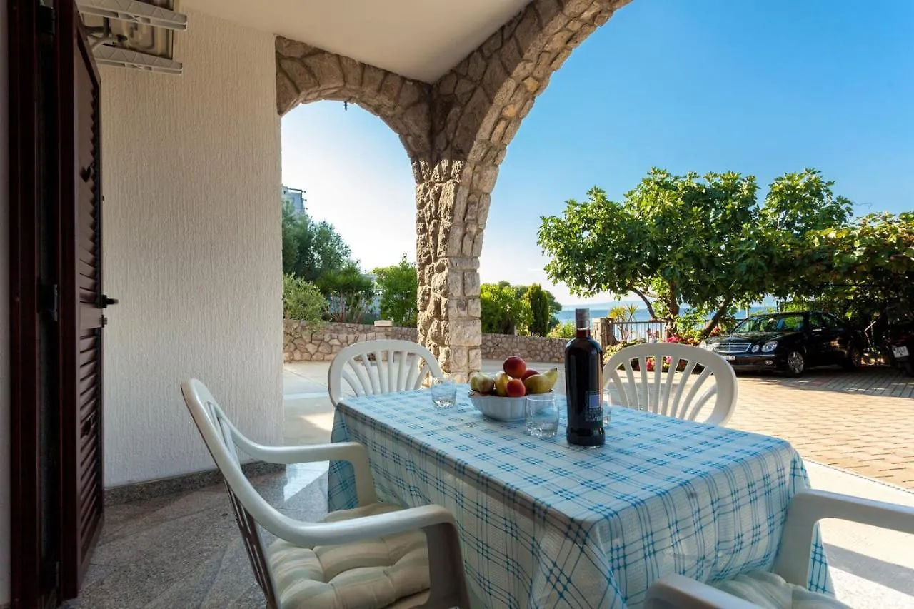 Apartments Ivo Porat  Pensiune Porat (Krk)