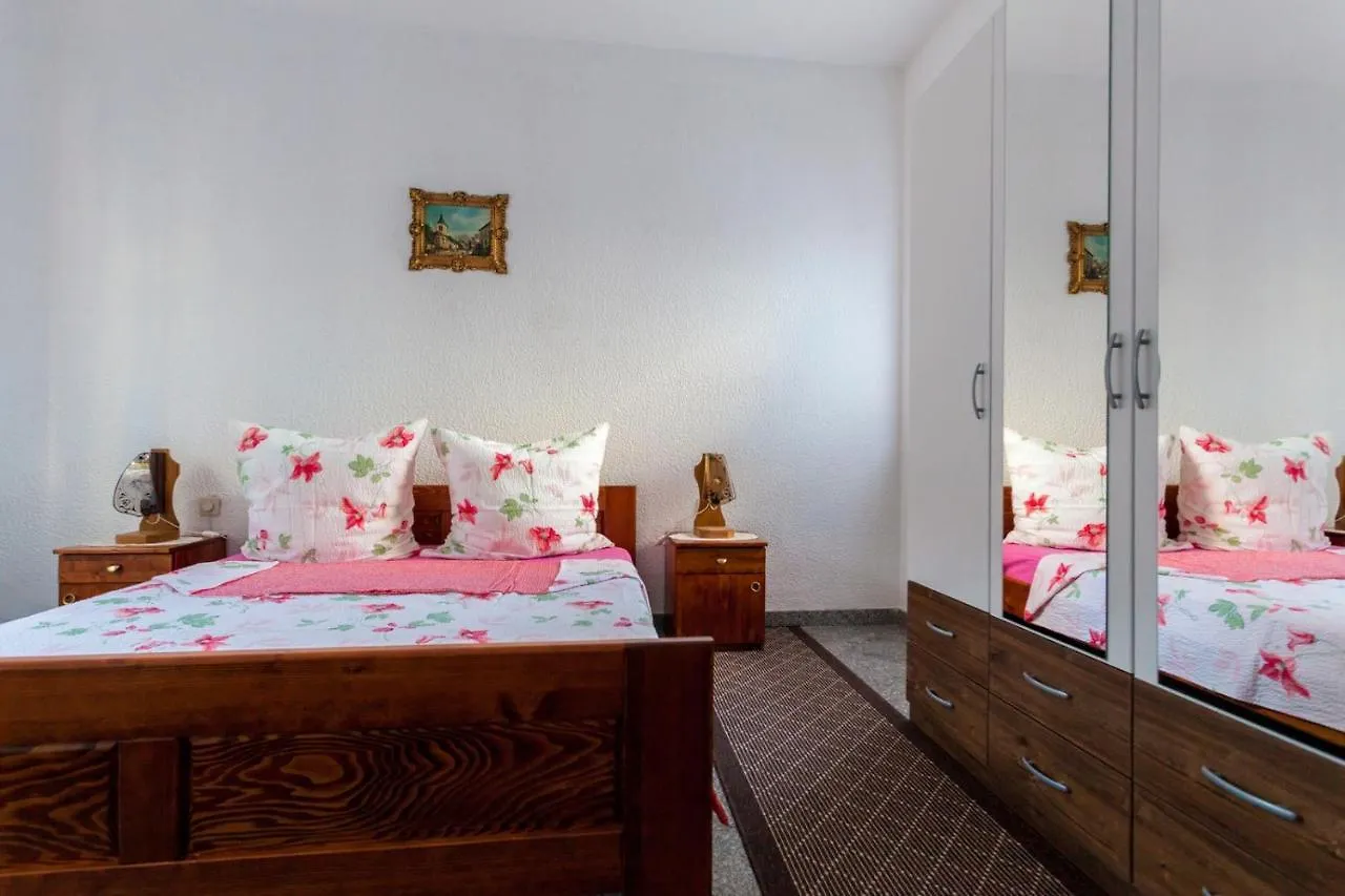 Affittacamere Apartments Ivo Porat